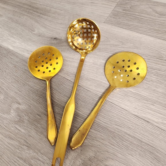 Never Used.

Brass Gold Tone Metal Slotted Spoons Skimmers Ladle Kitchen Gadgets - Picture 8 of 8